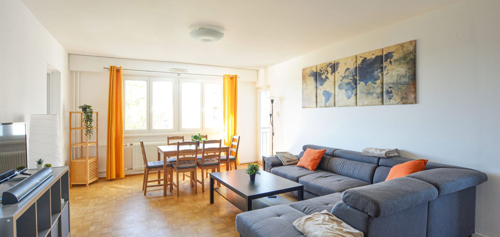 Studio rénové - espace de vie modulable avec rangements intégrés