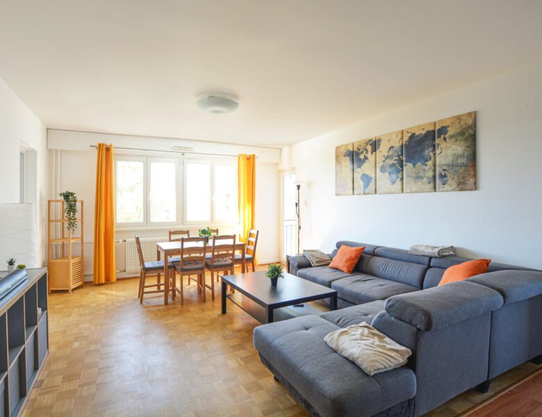 Studio rénové - espace de vie modulable avec rangements intégrés